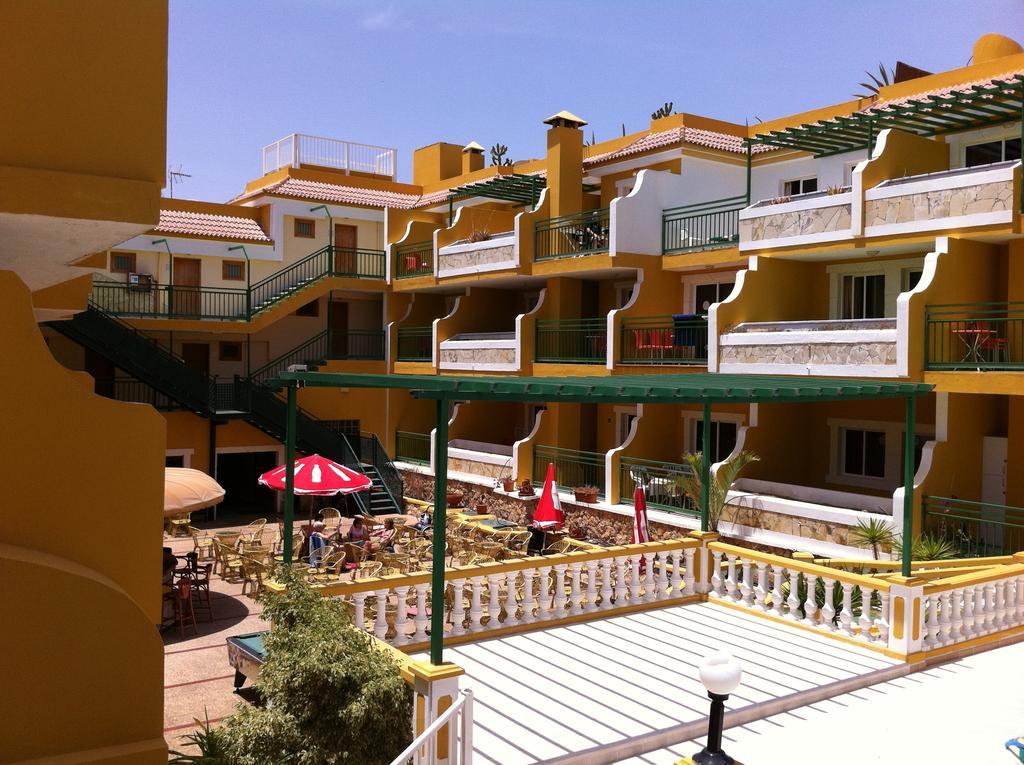 Caleta Garden Aparthotel Caleta De Fuste Exteriör bild